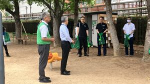 清掃終了後、神戸市担当者様のご挨拶の様子